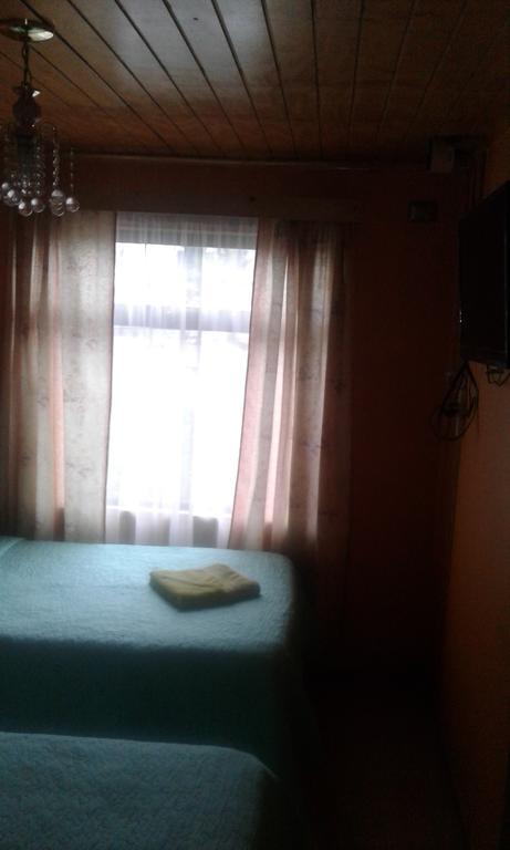 Hospedaje Los Cipreses Coyhaique Esterno foto
